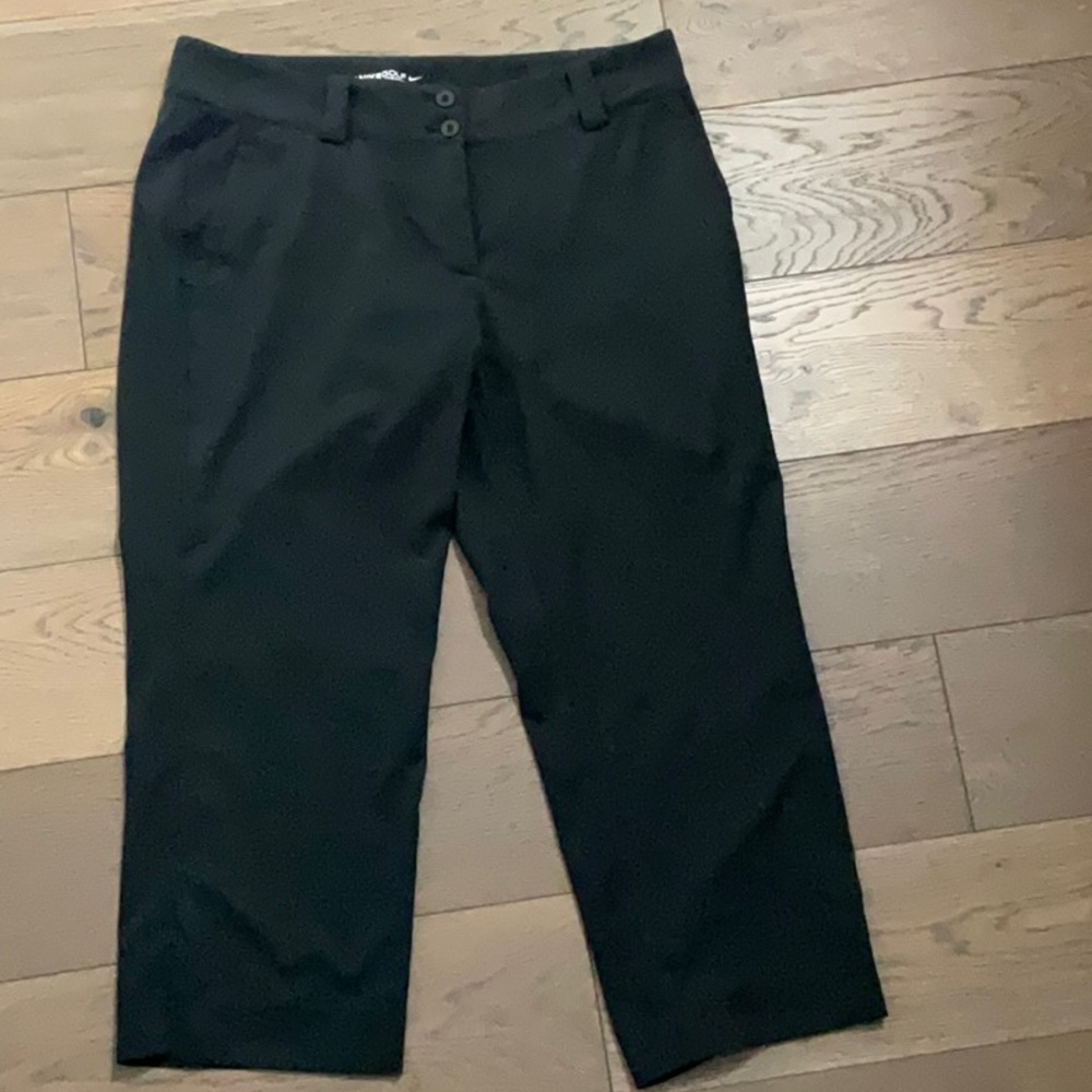 Black golf capri pants